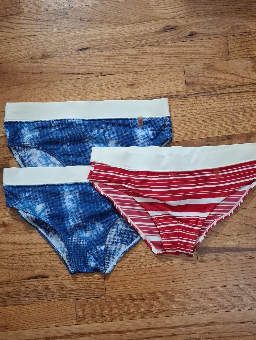 Vintage Clever Set Of 3 Swimsuit_1